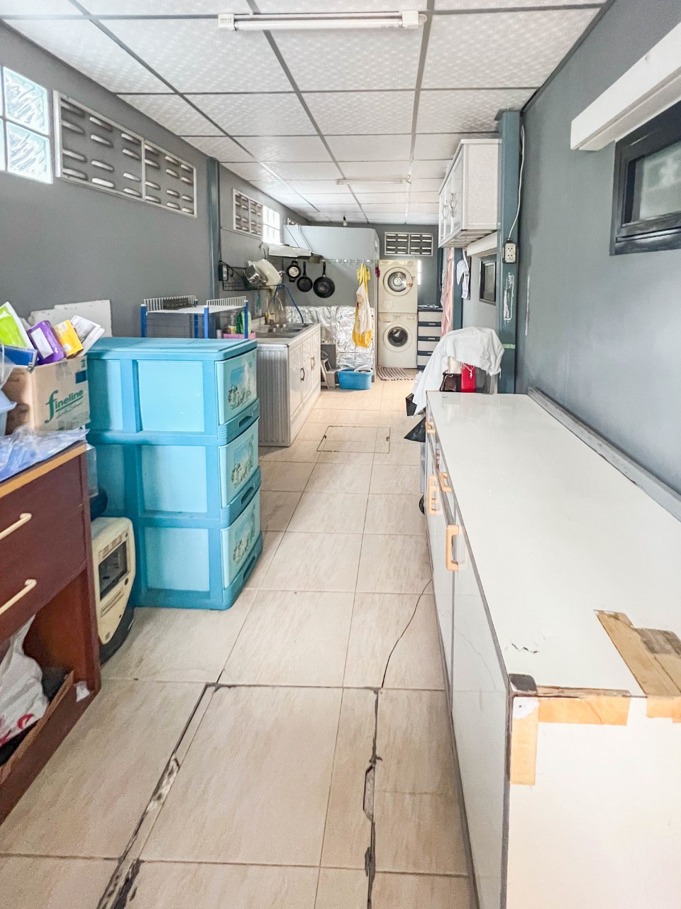 *****บ้านเดี่ยวมือสอง ย่านนนทบุรี ม.ดีไลท์ พุทธมณฑล-ศาลายา หลังมุม เนื้อที่กว้างขวางมากถึง 58.2 ตร.ว. ฟังก์ชัน 3 ห้องนอน 2 ห้องน้ำ ที่จอดรถ 2 คัน บ้านสวย พร้อมเข้าอยู่ได้ทันที บนทำเลแห่งการเดินทาง เชื่อมต่อได้หลายเส้นทาง ใกล้ทางด่วน "ศรีรัช"